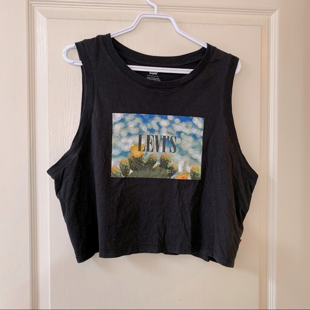 Levi’s Graphic Cropped Tank - XL